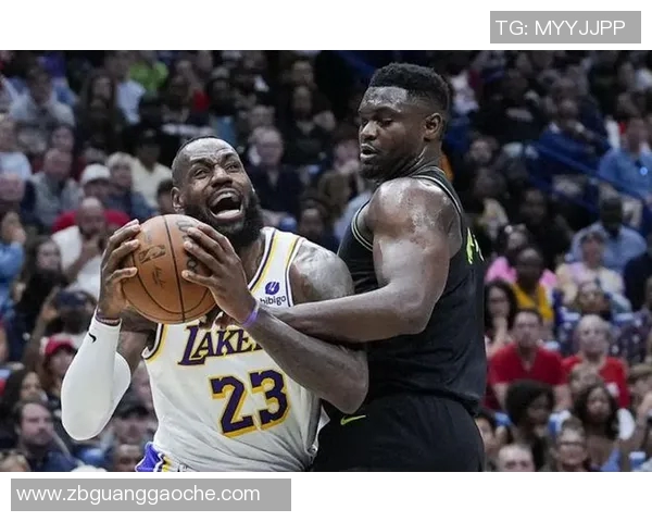 东詹上半场合砍31分，湖人51-54落后鹈鹕3分